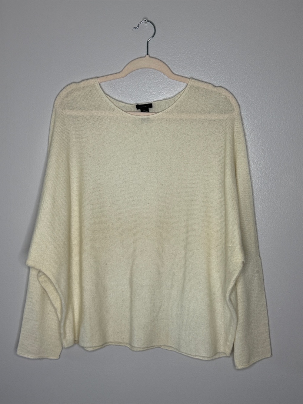 Only Mine Cream Cashmere Knit Sweater Size Large